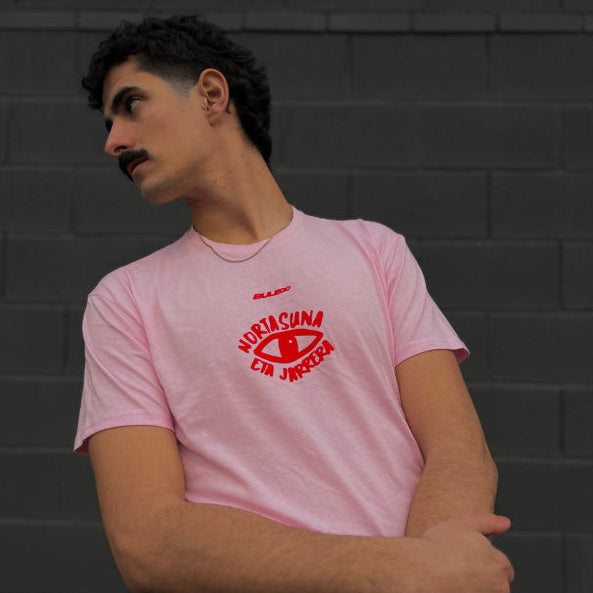 Camiseta "nortasuna eta jarrera" Bulego
